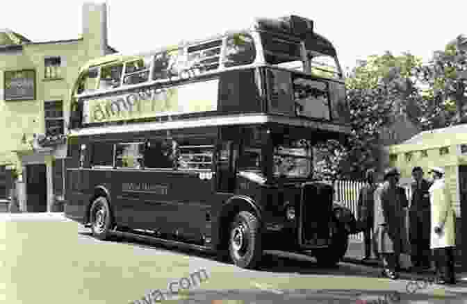 The Time Transporters Explore The Streets Of London In 1939 The Time Transporters: Trek 1 London England 1939