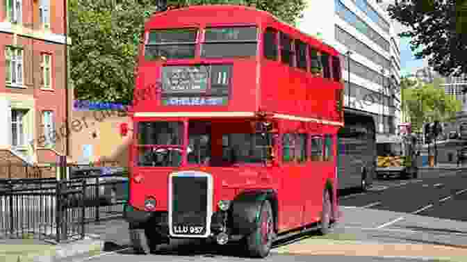 The Time Transporters Visit Buckingham Palace The Time Transporters: Trek 1 London England 1939